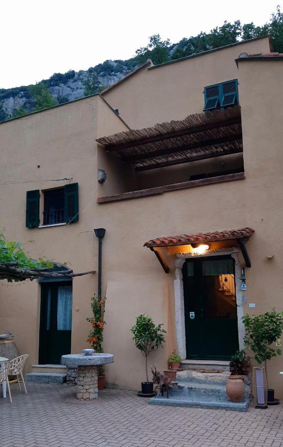 Agriturismo Alveare Finale Ligure Eksteriør billede